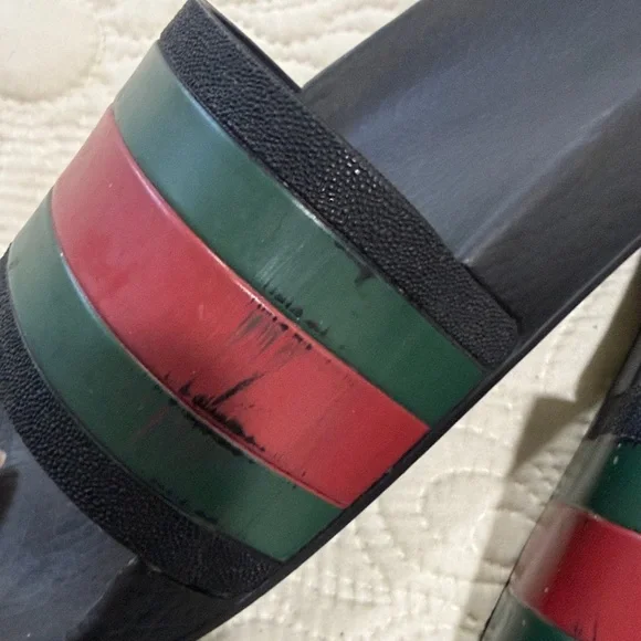 Gucci Slide Sandals with Black, Green, and Red Stripes - Picture 2 of 8